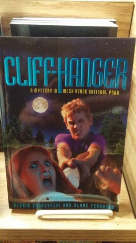 Cliff-Hanger - Youth Book set in Mesa Verde
