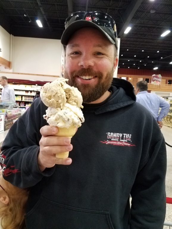 Big Ice Cream at Sauders